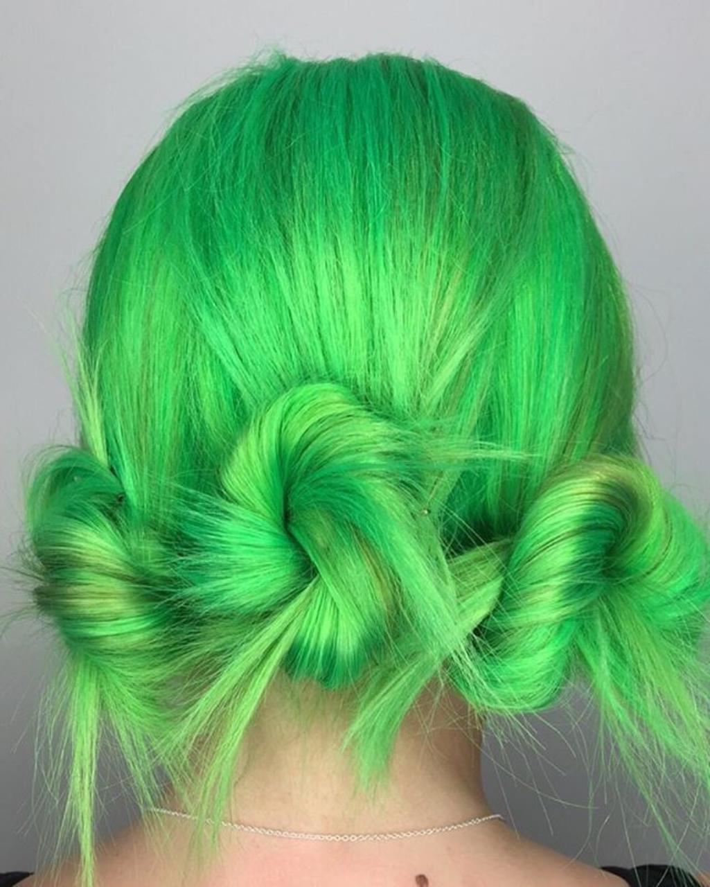 Можно зеленые волосы. Грин Хаир. Зеленые волосы. Яркие салатовые волосы. Прически с зелеными волосами.