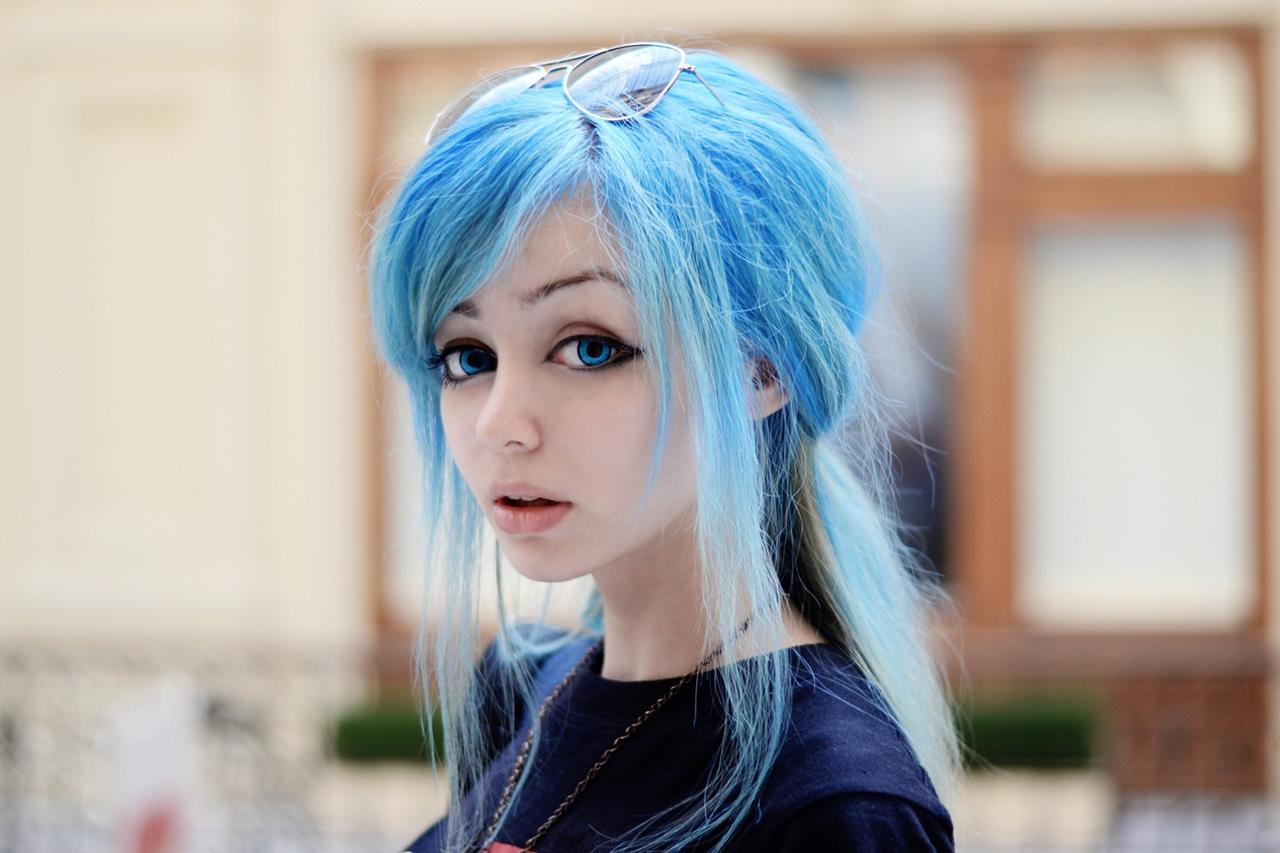 Эвелон синие волосы